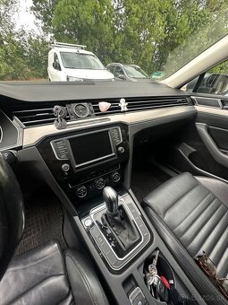 VW Passat B8 Variant 2.0 TDI DSG Highline - 10
