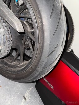 Honda CBR650FA - 10