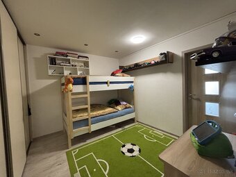 PREDAJ, 3 IZBOVÝ BYT S VL. KÚRENÍM A GARÁŽOU, MLYNICA - 10