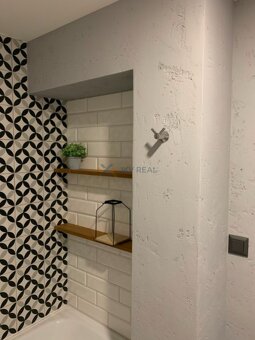 Dizajnový 2-izbový byt so šatníkom a balkónom PRIEVIDZA- Sta - 10