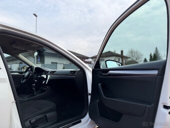 Škoda Superb,2.0 TDI 110kW NAVIGACE - 10