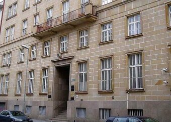 Kancelársky celok v historickej budove centre Bratislavy na - 10