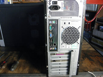Predám staré stolné PC - 10