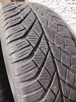 Predám Zimné pneu 185/65R15 88T - 10
