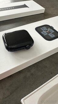 Apple Watch SE 2. generácia 44mm Midnight - 10