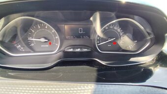 Peugeot 2008 Puretech 1.2 - 10