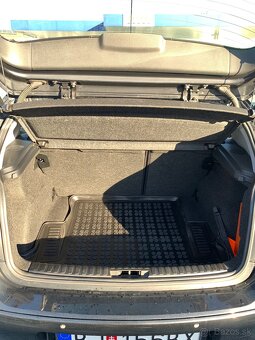 Predám BMW e87 118d - 10