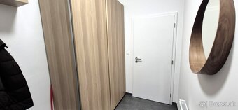 NOVOSTAVBA - PRIESTRANÝ BYT, STUPAVA, PARKOVANIE, PIVNICA, - 10