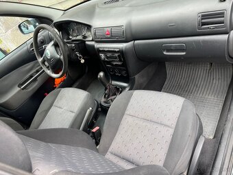 Škoda Octavia Combi - 10