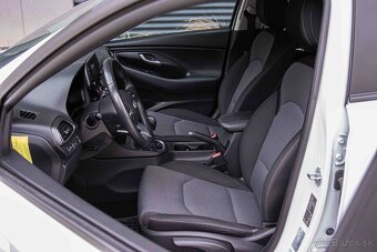 Hyundai i30 1.5i CVVT - 10