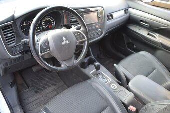 Mitsubishi Outlander III 2.2 DID automat - rozpredám - 10