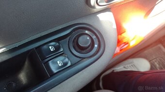 Renault Clio 3 - 10