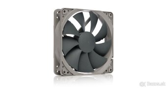 Počítačové komponenty - 10