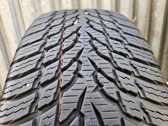 Zimné pneu NOKIAN WR Snowproof - 215/60 r16 99H - 10