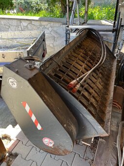 Bobcat T180 turbo - 10