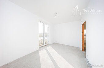 PREDAJ NOVOSTAVBA 4-IZBOVÝ DVOJPODLAŽNÝ RD, POZEMOK 300m2 - 10