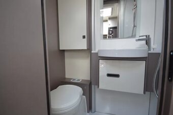 Burstner Lyseo 690 ,plná výbava ,r.v 2021 - 10