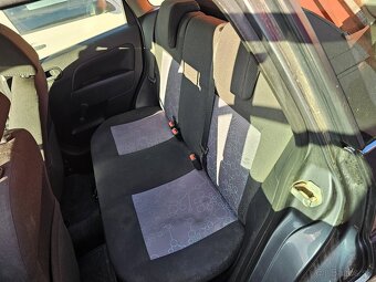 Ford Fiesta - 10