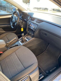 ŠKODA OCTAVIA 1.6 TDI COMBI - 10