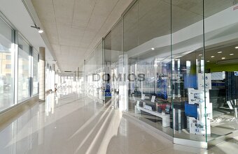 Ponúkame do prenájmu ihneď 28 obchodných priestorov v KE - 10
