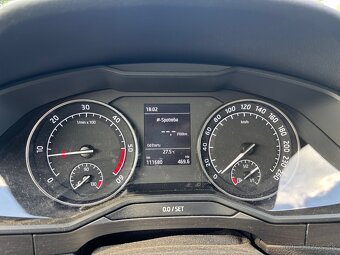 Škoda Superb - 10
