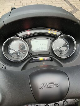 Piaggio MP3 500 HPE 2022 - 10
