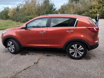 Kia Sportage..3 ..2.0 CRDI .4X4 100KW - 10