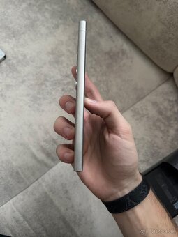 Galaxy S24 Uktra 512 GB + Slúchatka Samsung Galaxy Buds Liv - 10