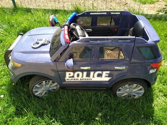 Elektrické policajné autíčko - 10