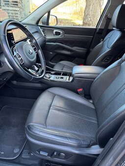 Kia Sorento 2,2 CRDi AWD 7miestne - 10