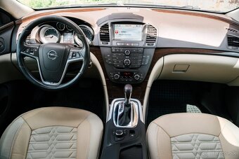 Opel Insignia 2.8 V6 Turbo ECOTEC Cosmo A/T - 10