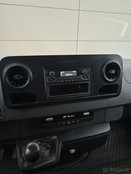 Mercedes-Benz Sprinter dodávka - 10