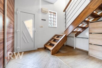 REWIN I Priestranný byt s pocitom rodinného domu – Malý Biel - 10