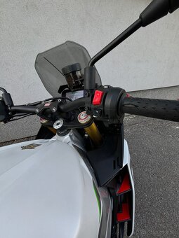 Aprilia tuono v4 1100 - 10