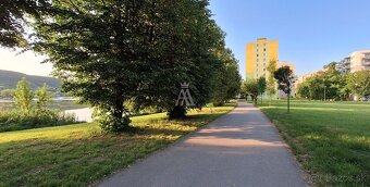 1 IZBOVÝ BYT, AZOVSKÁ, KOŠICE NAD JAZEROM - 10