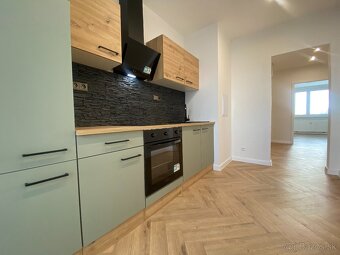 NOVÝ moderný 2 izbový byt s loggiou, Martin - 10