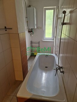 Luxusný 4-izbový byt s garážou a záhradou v tichej lokalite - 10