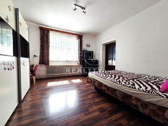 NA PREDAJ RD V ILIAVKE S POZEMKOM 1843 M2, ALEBO RD S... - 10