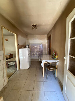 NA PREDAJ STARÝ DOM NITRIANSKE HRNČIAROVCE - 10