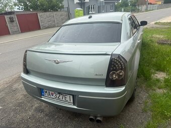 CHRYSLER 300c na náhradné diely - 10