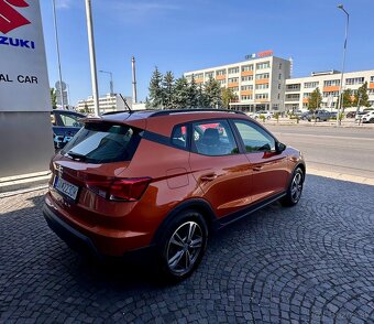 Seat Arona skoro ako nová - 10