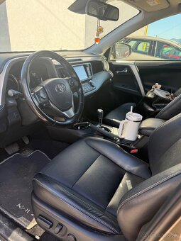 Toyota RAV4, 2018, 2.5l 114kW, benzín - hybrid, automat, 4x4 - 10