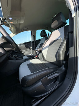 Volkswagen Jetta 2.0 TDI 150k Highline DSG - 10