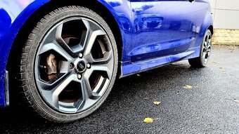 Ford Fiesta ST - 10