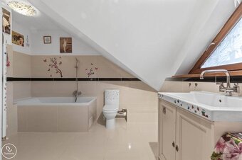 Exkluzívne | Na predaj rodinný dom pri Veľkom jazere v Rovin - 10