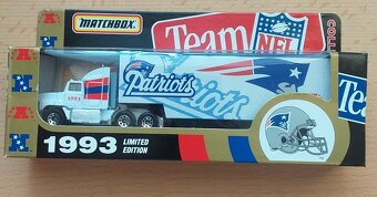matchbox convoy cy109 Ford Aeromax NFL 1993 č. 2 - 10