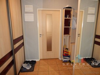 SPEKTRUM REALITY- Na Predaj komplet rekonštruovaný 2-izbový - 10