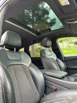 Audi SQ7 poháňané 4,0-litrovým V8 TDI motorom s výkonom 320 - 10