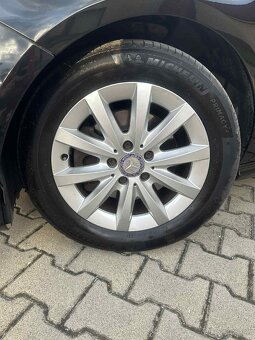 Mercedes Benz A180 - 10
