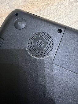 HP Pavilion dv7 - 7000 series - 10